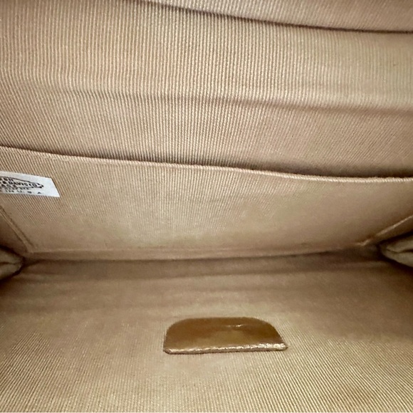 Whiting & Davis Gold Mesh Clutch with Silver Detail - Picture 5 of 6